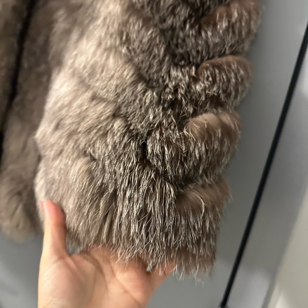 Saga Fox Real Fur Coat | Blue Frost Fox (Gray/Silver Tone) | Size M | Vintage - Picture 3 of 15